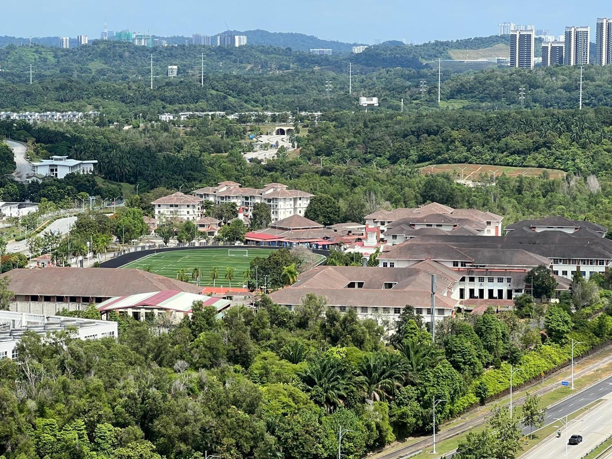 Apartment Ct View By Ifaizal, Presint 15 *
